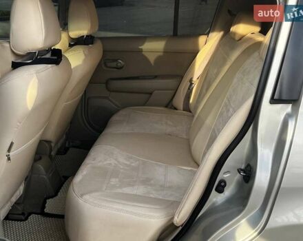 Бежевый Ниссан Тиида, объемом двигателя 1.6 л и пробегом 150 тыс. км за 6500 $, фото 10 на Automoto.ua