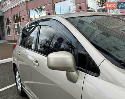 Бежевый Ниссан Тиида, объемом двигателя 1.6 л и пробегом 152 тыс. км за 6999 $, фото 4 на Automoto.ua