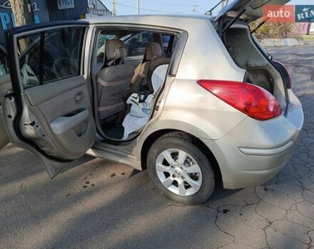 Бежевый Ниссан Тиида, объемом двигателя 1.6 л и пробегом 120 тыс. км за 6900 $, фото 11 на Automoto.ua