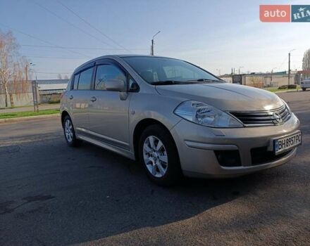 Бежевый Ниссан Тиида, объемом двигателя 1.6 л и пробегом 120 тыс. км за 6900 $, фото 3 на Automoto.ua
