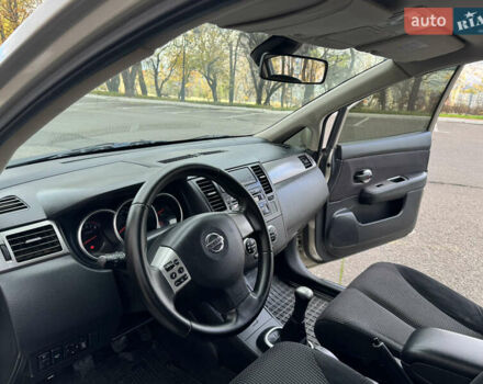 Бежевый Ниссан Тиида, объемом двигателя 1.6 л и пробегом 152 тыс. км за 6999 $, фото 27 на Automoto.ua