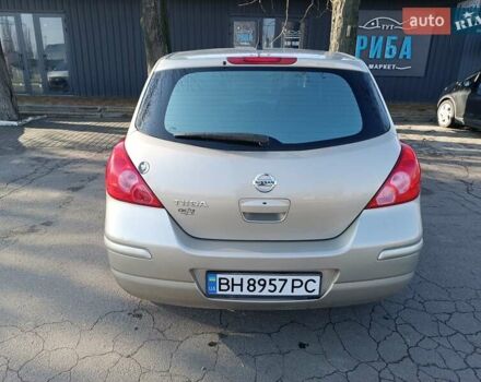 Бежевый Ниссан Тиида, объемом двигателя 1.6 л и пробегом 120 тыс. км за 6900 $, фото 1 на Automoto.ua