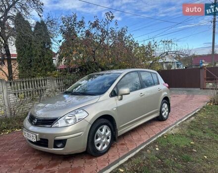 Бежевый Ниссан Тиида, объемом двигателя 1.6 л и пробегом 77 тыс. км за 7650 $, фото 1 на Automoto.ua