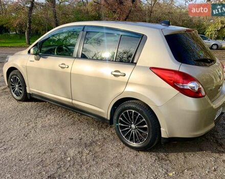 Бежевый Ниссан Тиида, объемом двигателя 1.5 л и пробегом 113 тыс. км за 7500 $, фото 4 на Automoto.ua