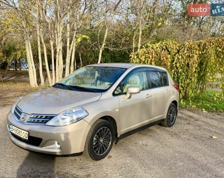 Бежевый Ниссан Тиида, объемом двигателя 1.5 л и пробегом 113 тыс. км за 7500 $, фото 2 на Automoto.ua