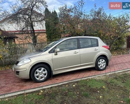 Бежевый Ниссан Тиида, объемом двигателя 1.6 л и пробегом 77 тыс. км за 7650 $, фото 2 на Automoto.ua