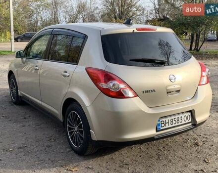 Бежевый Ниссан Тиида, объемом двигателя 1.5 л и пробегом 113 тыс. км за 7500 $, фото 44 на Automoto.ua