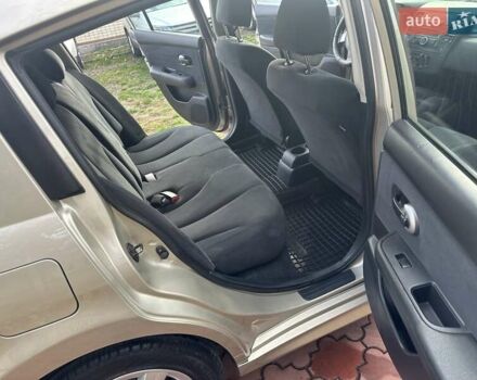 Бежевый Ниссан Тиида, объемом двигателя 1.6 л и пробегом 77 тыс. км за 7650 $, фото 28 на Automoto.ua