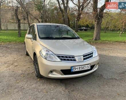 Бежевый Ниссан Тиида, объемом двигателя 1.5 л и пробегом 113 тыс. км за 7500 $, фото 14 на Automoto.ua