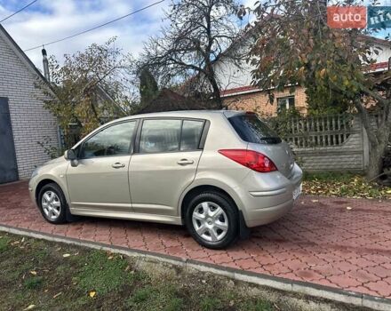 Бежевый Ниссан Тиида, объемом двигателя 1.6 л и пробегом 77 тыс. км за 7650 $, фото 4 на Automoto.ua