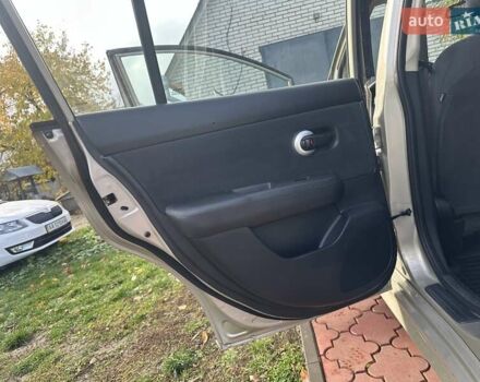 Бежевый Ниссан Тиида, объемом двигателя 1.6 л и пробегом 77 тыс. км за 7650 $, фото 18 на Automoto.ua