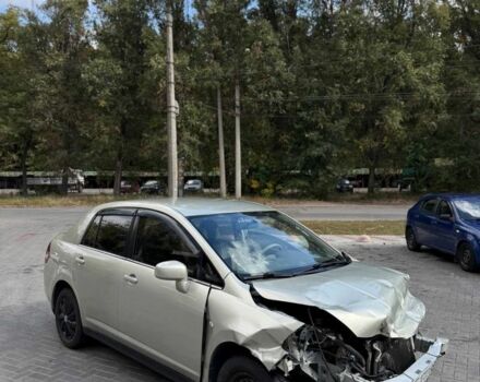 Бежевий Ніссан Тііда, об'ємом двигуна 1.6 л та пробігом 178 тис. км за 1950 $, фото 4 на Automoto.ua