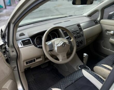 Бежевий Ніссан Тііда, об'ємом двигуна 1.6 л та пробігом 178 тис. км за 1950 $, фото 10 на Automoto.ua