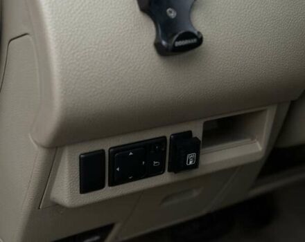 Бежевый Ниссан Тиида, объемом двигателя 1.6 л и пробегом 193 тыс. км за 4900 $, фото 27 на Automoto.ua