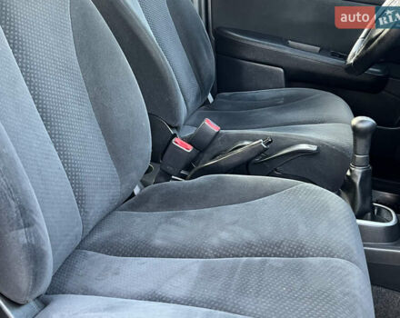 Бежевий Ніссан Тііда, об'ємом двигуна 1.6 л та пробігом 165 тис. км за 6600 $, фото 6 на Automoto.ua