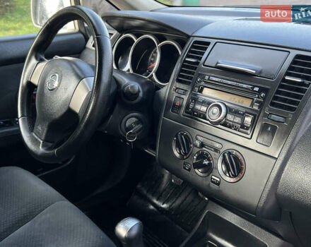 Бежевий Ніссан Тііда, об'ємом двигуна 1.6 л та пробігом 165 тис. км за 6600 $, фото 24 на Automoto.ua