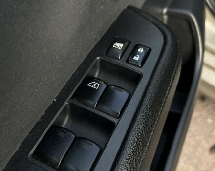 Бежевий Ніссан Тііда, об'ємом двигуна 1.6 л та пробігом 165 тис. км за 6600 $, фото 43 на Automoto.ua