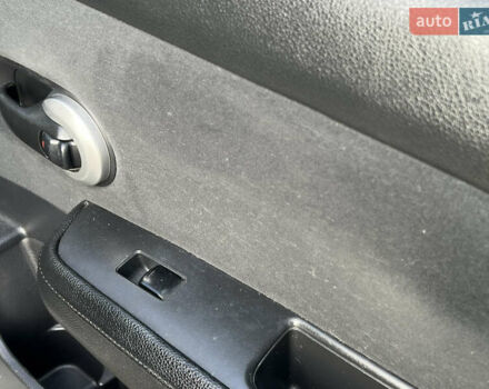 Бежевий Ніссан Тііда, об'ємом двигуна 1.6 л та пробігом 165 тис. км за 6600 $, фото 22 на Automoto.ua