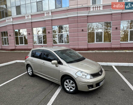 Бежевый Ниссан Тиида, объемом двигателя 1.6 л и пробегом 152 тыс. км за 6999 $, фото 6 на Automoto.ua