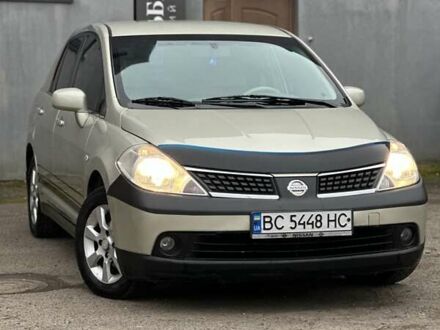 Бежевый Ниссан Тиида, объемом двигателя 1.6 л и пробегом 193 тыс. км за 4599 $, фото 1 на Automoto.ua