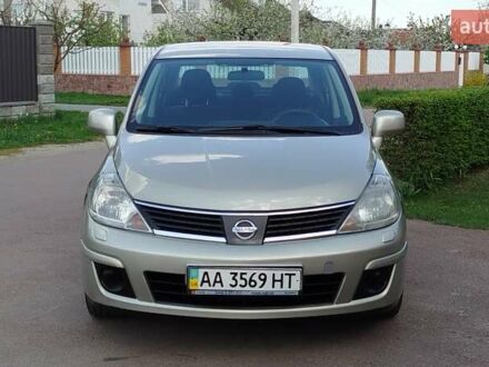 Ниссан Тиида 2008 в Житомире на Automoto.ua Бежевый Ниссан Тиида, объемом двигателя 1.6 л и пробегом 230 тыс. км за 6250 $, фото 1 на Automoto.ua