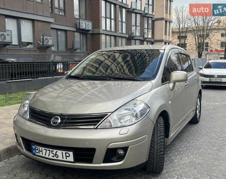 Бежевый Ниссан Тиида, объемом двигателя 1.6 л и пробегом 152 тыс. км за 6999 $, фото 1 на Automoto.ua