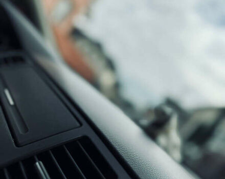 Черный Ниссан Тиида, объемом двигателя 1.6 л и пробегом 187 тыс. км за 5800 $, фото 10 на Automoto.ua