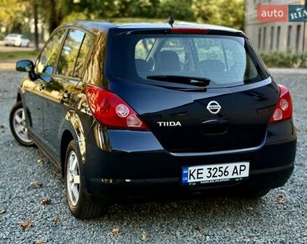Черный Ниссан Тиида, объемом двигателя 1.6 л и пробегом 257 тыс. км за 5999 $, фото 2 на Automoto.ua
