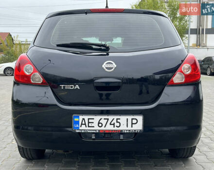 Черный Ниссан Тиида, объемом двигателя 1.6 л и пробегом 172 тыс. км за 6900 $, фото 19 на Automoto.ua