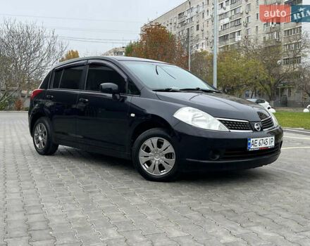 Черный Ниссан Тиида, объемом двигателя 1.6 л и пробегом 172 тыс. км за 6900 $, фото 7 на Automoto.ua