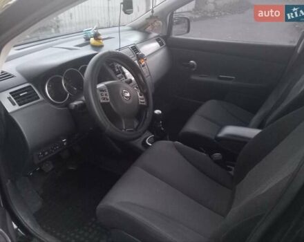 Чорний Ніссан Тііда, об'ємом двигуна 1.8 л та пробігом 215 тис. км за 5800 $, фото 3 на Automoto.ua