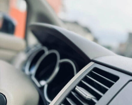 Черный Ниссан Тиида, объемом двигателя 1.6 л и пробегом 187 тыс. км за 5800 $, фото 17 на Automoto.ua