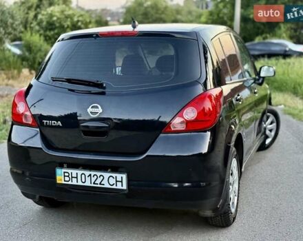 Черный Ниссан Тиида, объемом двигателя 1.6 л и пробегом 199 тыс. км за 5900 $, фото 2 на Automoto.ua