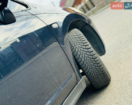 Черный Ниссан Тиида, объемом двигателя 1.6 л и пробегом 187 тыс. км за 5800 $, фото 5 на Automoto.ua