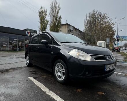 Черный Ниссан Тиида, объемом двигателя 1.6 л и пробегом 222 тыс. км за 5900 $, фото 1 на Automoto.ua