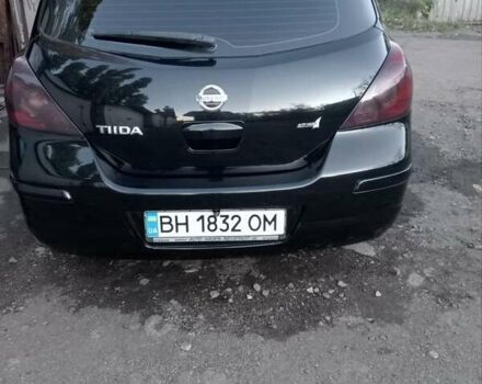 Чорний Ніссан Тііда, об'ємом двигуна 1.8 л та пробігом 215 тис. км за 5800 $, фото 6 на Automoto.ua