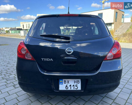 Черный Ниссан Тиида, объемом двигателя 1.6 л и пробегом 169 тыс. км за 6200 $, фото 6 на Automoto.ua
