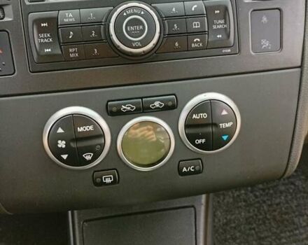 Черный Ниссан Тиида, объемом двигателя 1.6 л и пробегом 240 тыс. км за 7900 $, фото 23 на Automoto.ua