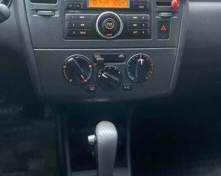 Черный Ниссан Тиида, объемом двигателя 1.6 л и пробегом 188 тыс. км за 6700 $, фото 8 на Automoto.ua