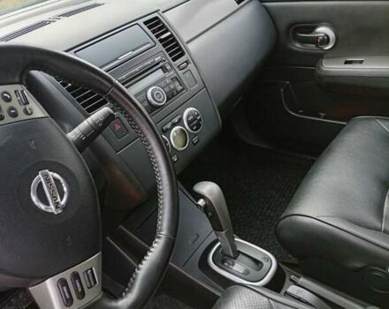 Черный Ниссан Тиида, объемом двигателя 1.6 л и пробегом 240 тыс. км за 7900 $, фото 7 на Automoto.ua