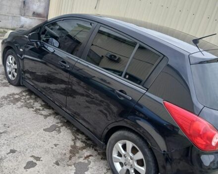 Черный Ниссан Тиида, объемом двигателя 1.6 л и пробегом 220 тыс. км за 5498 $, фото 9 на Automoto.ua