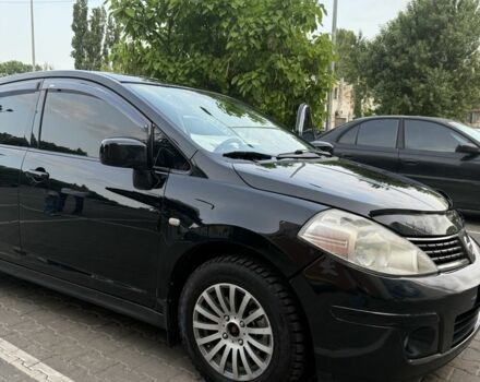 Черный Ниссан Тиида, объемом двигателя 1.6 л и пробегом 228 тыс. км за 5900 $, фото 4 на Automoto.ua