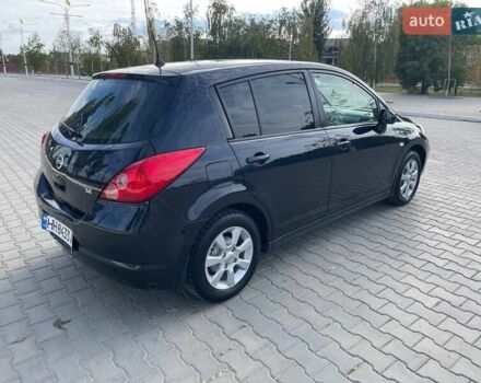 Черный Ниссан Тиида, объемом двигателя 1.6 л и пробегом 229 тыс. км за 6800 $, фото 2 на Automoto.ua