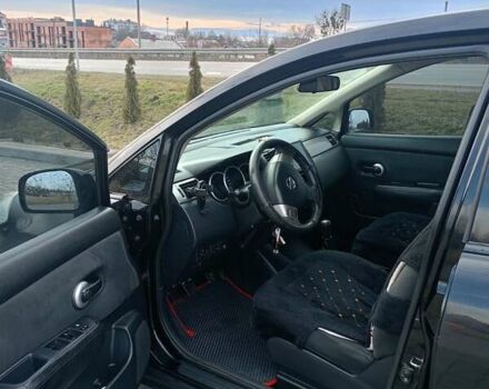 Черный Ниссан Тиида, объемом двигателя 1.6 л и пробегом 220 тыс. км за 5300 $, фото 1 на Automoto.ua
