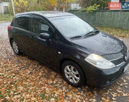 Черный Ниссан Тиида, объемом двигателя 1.6 л и пробегом 188 тыс. км за 6700 $, фото 4 на Automoto.ua