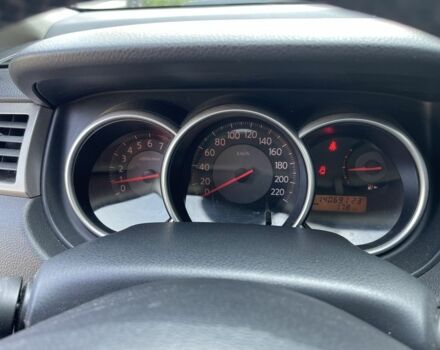 Черный Ниссан Тиида, объемом двигателя 1.8 л и пробегом 140 тыс. км за 6300 $, фото 7 на Automoto.ua