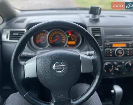 Черный Ниссан Тиида, объемом двигателя 1.6 л и пробегом 188 тыс. км за 6700 $, фото 6 на Automoto.ua