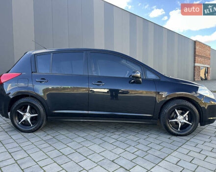 Черный Ниссан Тиида, объемом двигателя 1.6 л и пробегом 169 тыс. км за 6200 $, фото 4 на Automoto.ua