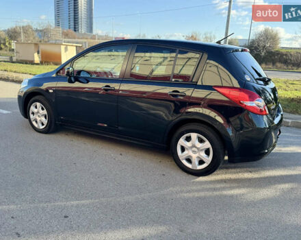 Черный Ниссан Тиида, объемом двигателя 1.5 л и пробегом 30 тыс. км за 7800 $, фото 5 на Automoto.ua