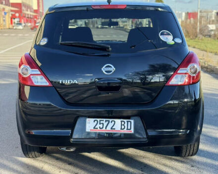 Черный Ниссан Тиида, объемом двигателя 1.5 л и пробегом 30 тыс. км за 7800 $, фото 1 на Automoto.ua